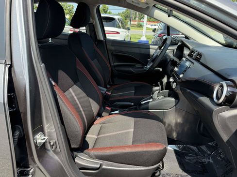 Used 2025 Nissan Versa SR w/ Trunk Package FWD image 9