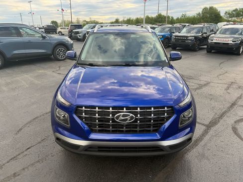 Used 2025 Hyundai Venue SEL FWD image 20