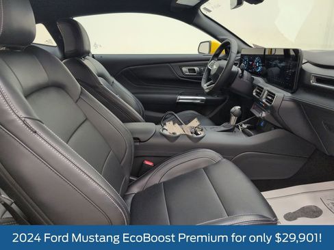 Used 2024 Ford Mustang Premium image 15