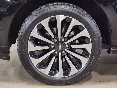 Used 2022 Lincoln Navigator L Reserve AWD/4WD image 26