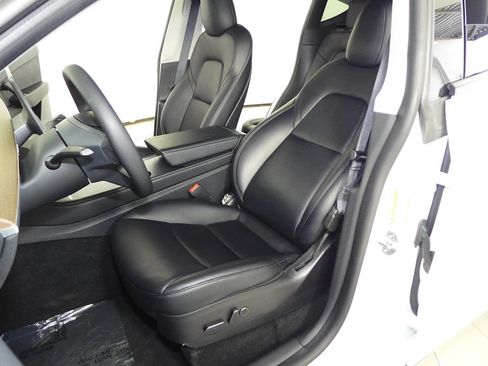 Used 2022 Tesla Model Y Performance AWD/4WD image 22