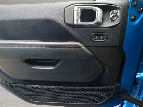 Certified 2024 Jeep Wrangler Sahara image 30