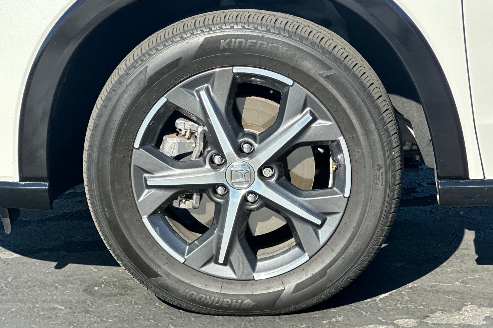 Used 2024 Honda HR-V EX-L image 42