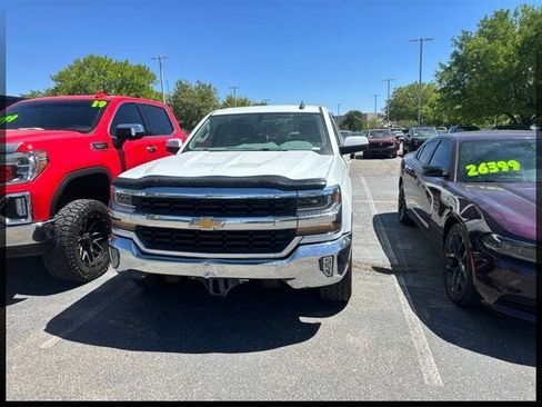 Used 2018 Chevrolet Silverado 1500 LT w/ Texas Edition RWD image 1