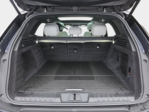 New 2026 Land Rover Range Rover Sport SE image 12