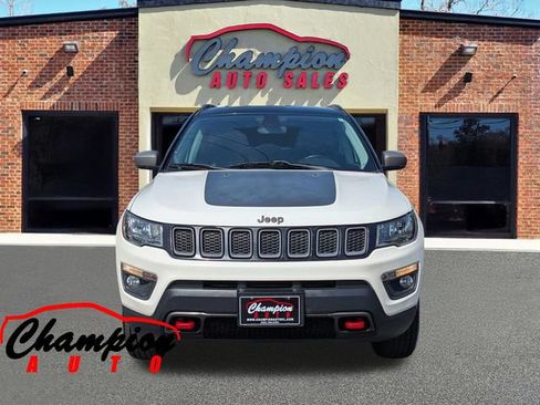 Used 2020 Jeep Compass Trailhawk AWD/4WD image 10