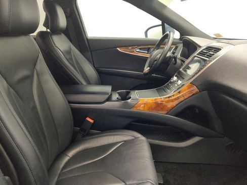 Used 2018 Lincoln MKX Reserve FWD image 21