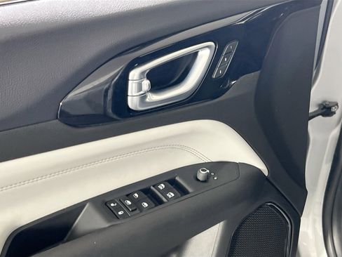 Used 2024 Jeep Compass Limited w/ Elite Group image 18