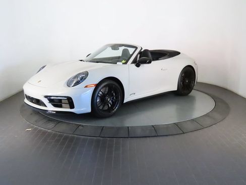 Used 2024 Porsche 911 Carrera GTS RWD image 11