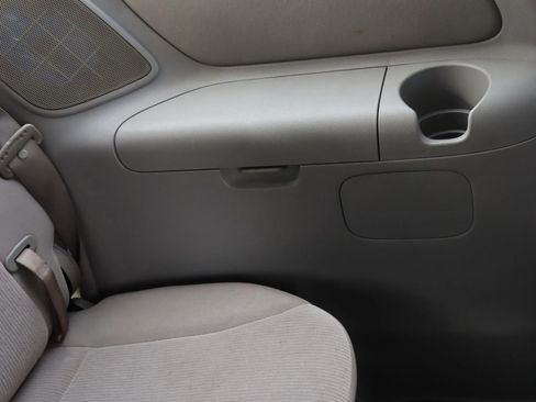 Used 2009 Kia Sedona LX w/ PWR Pkg image 35