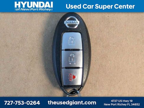 Used 2020 Nissan Pathfinder S image 35