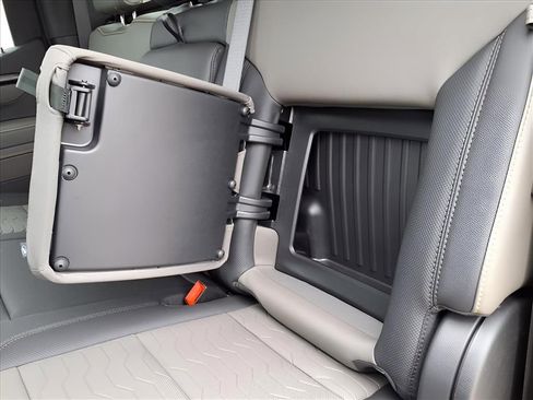 New 2026 Chevrolet Silverado 1500 ZR2 image 23