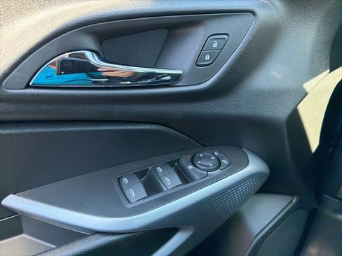 New 2026 Chevrolet Trax RS FWD image 28