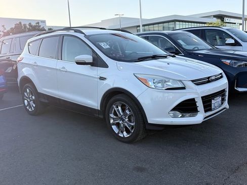 Used 2013 Ford Escape SEL FWD image 3