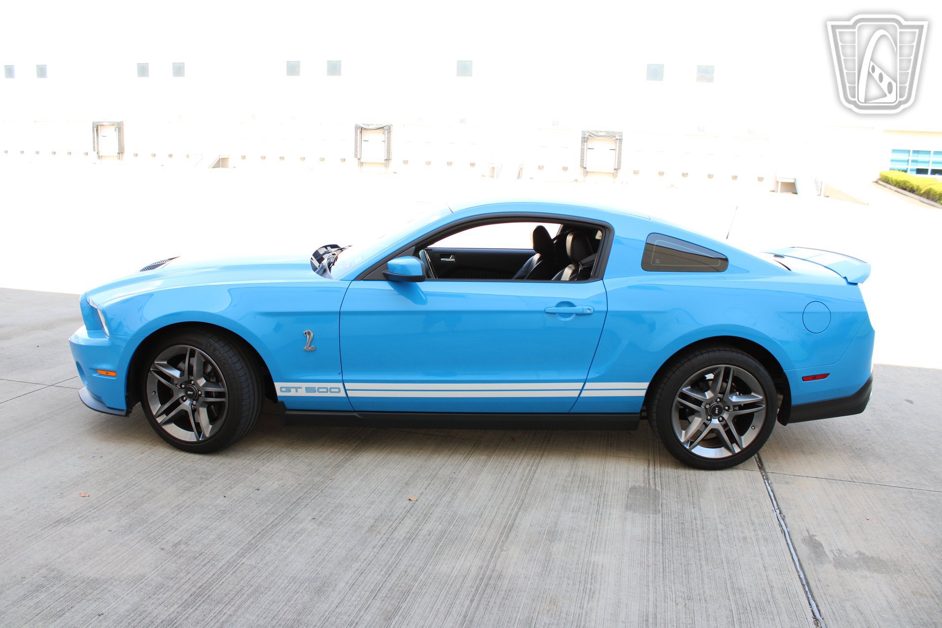 Used 2010 Ford Mustang Shelby GT500 RWD image 22