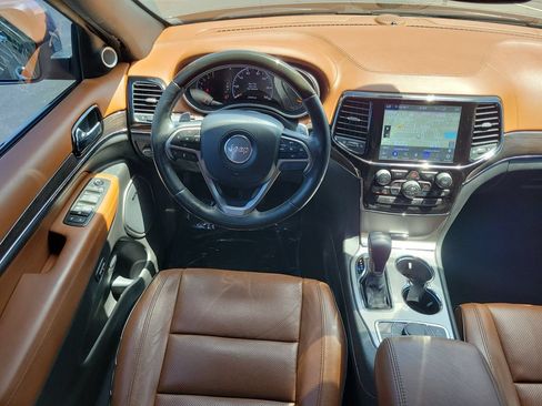 Used 2020 Jeep Grand Cherokee Overland AWD/4WD image 20