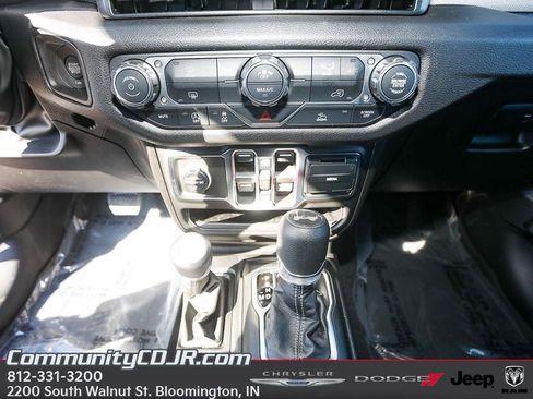 New 2026 Jeep Wrangler Unlimited Sport AWD/4WD image 17