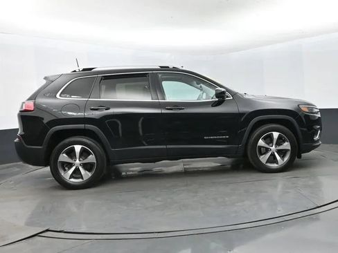 Used 2020 Jeep Cherokee Limited AWD/4WD image 4