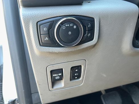 Used 2018 Ford F150 XLT w/ Equipment Group 301A Mid AWD/4WD image 30