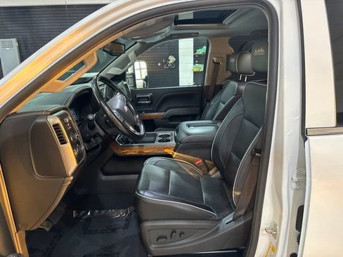 Used 2019 Chevrolet Silverado 2500 High Country w/ Duramax Plus Package AWD/4WD image 15