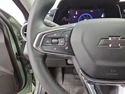 Used 2025 Chevrolet Trax ACTIV w/ Sunroof Package FWD image 26