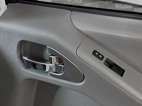 Used 2018 Nissan Frontier SV image 32