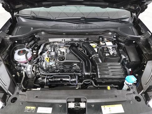 Used 2024 Volkswagen Taos SE image 30