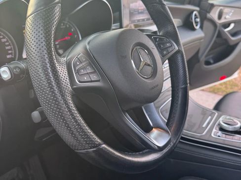 Used 2019 Mercedes-Benz GLC 300 image 16