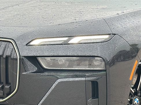 New 2026 BMW 740i RWD image 4