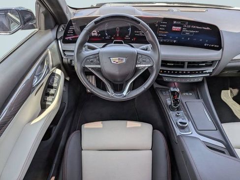 Used 2025 Cadillac CT5 V RWD image 18