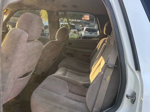 Used 2004 Chevrolet Tahoe LS image 17