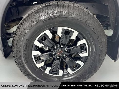 Used 2023 Nissan Frontier PRO-4X w/ Tow Package AWD/4WD image 29