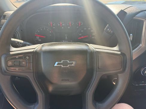 Used 2024 Chevrolet Silverado 1500 Custom Trail Boss w/ LPO, Dark Essentials Package AWD/4WD image 16