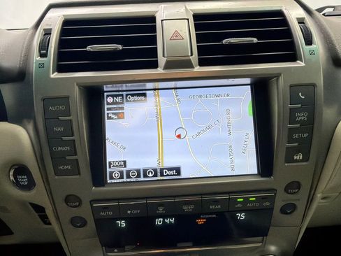 Used 2018 Lexus GX 460 Premium image 30