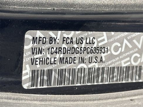 Used 2023 Dodge Durango GT image 37