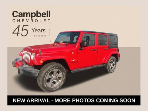 Used 2018 Jeep Wrangler Unlimited Sahara w/ Connectivity Group AWD/4WD image 1