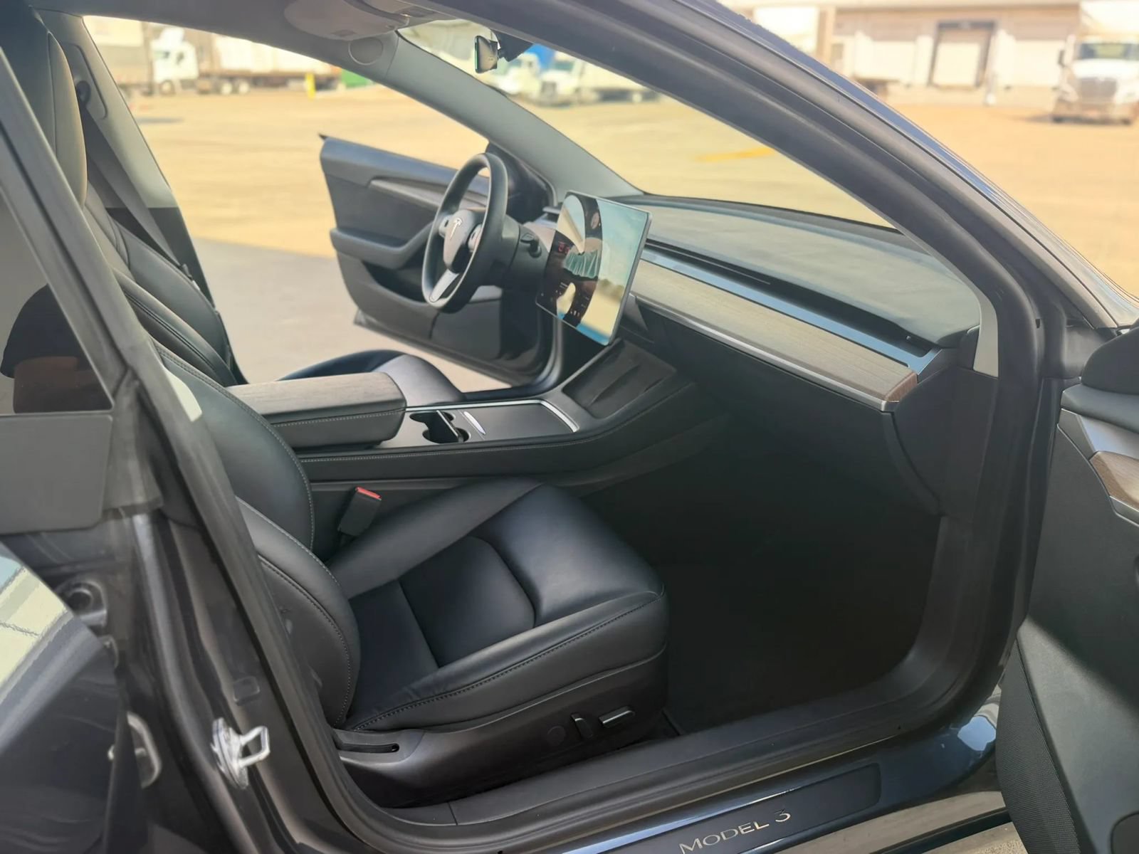 Used 2022 Tesla Model 3 Long Range AWD/4WD image 24