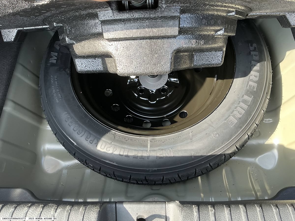 Used 2023 Honda Accord EX image 14