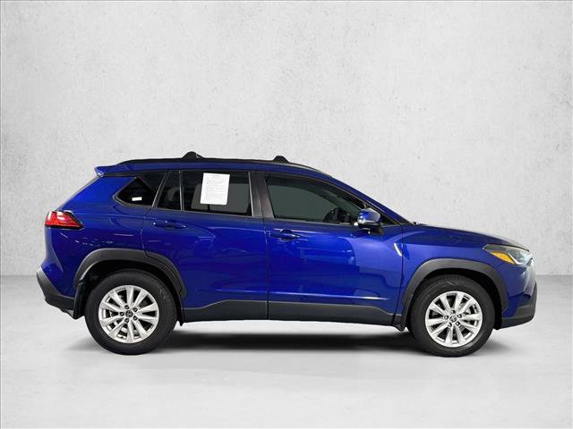 Used 2022 Toyota Corolla Cross LE AWD/4WD image 4