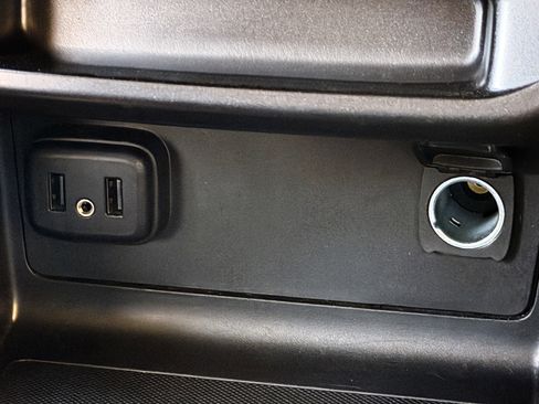 Used 2021 GMC Canyon Elevation w/ Trailering Package image 9