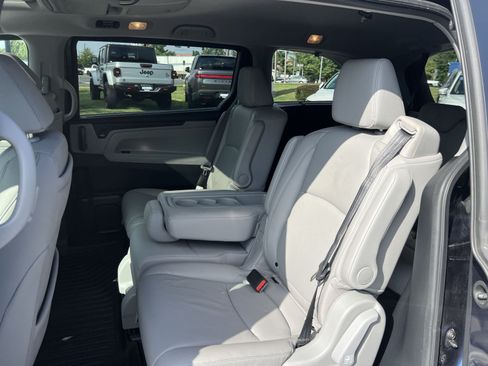 Used 2024 Honda Odyssey Touring image 25