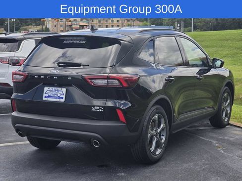 Used 2025 Ford Escape ST-Line FWD image 4