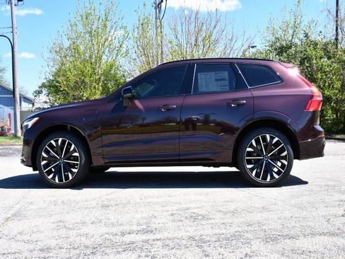 New 2026 Volvo XC60 T8 Ultra w/ Protection Package Premier AWD/4WD image 4