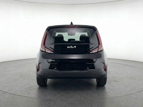 Used 2025 Kia Soul LX w/ LX Technology Package image 7