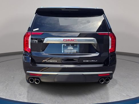 Used 2024 GMC Yukon Denali w/ Advanced Technology Package AWD/4WD image 7