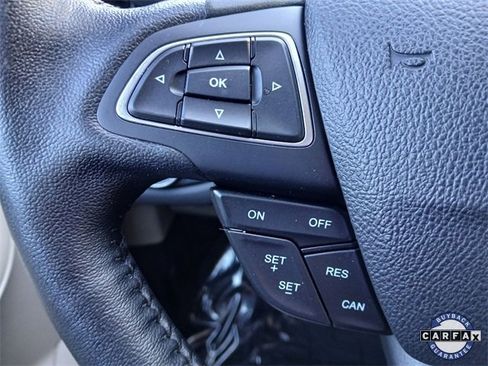 Used 2017 Ford Escape Titanium image 16