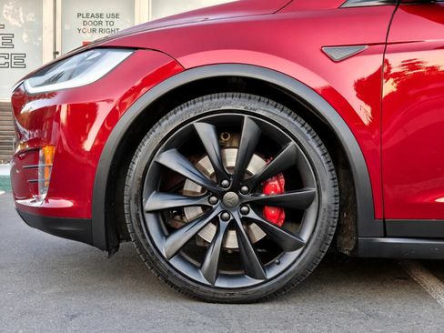 Used 2016 Tesla Model X Performance AWD/4WD image 17