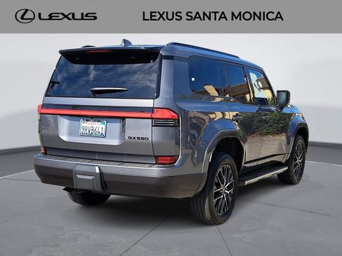 Used 2024 Lexus GX 550 w/ Cold Area Package AWD/4WD image 5