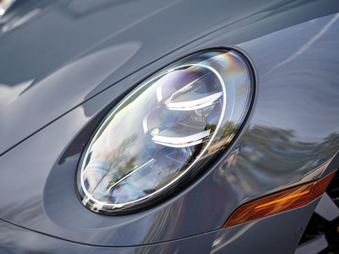 Used 2025 Porsche 911 Carrera S image 3