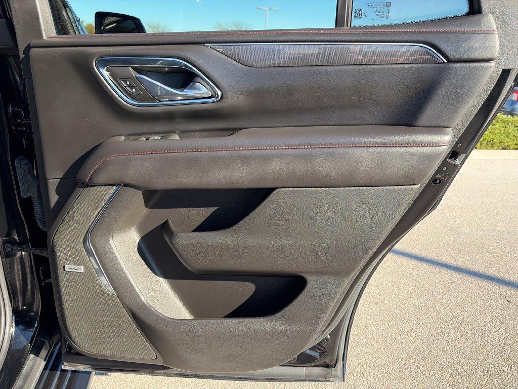 Used 2023 Chevrolet Tahoe RST AWD/4WD image 32